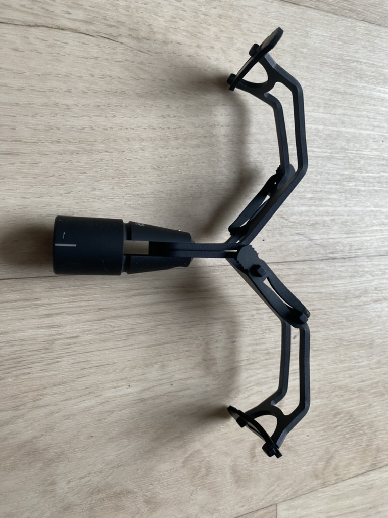 1D8E299E-26BB-4EB7-BBC2-813697C08B54_1_105_c